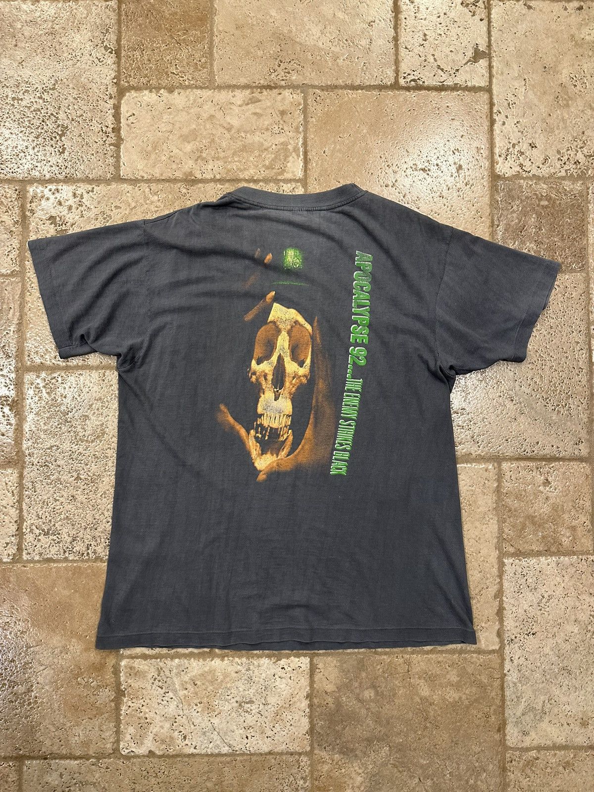 Public Enemy Vintage Public Enemy Apocalypse 1992 Grey Faded Tee Size US XL / EU 56 / 4 - 4 Thumbnail