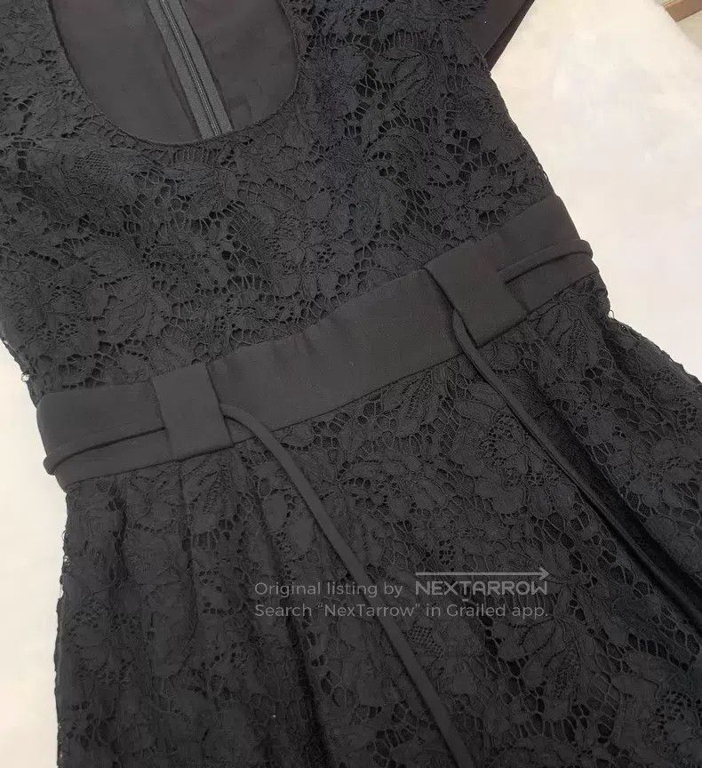 Valentino Valentino Black lace cinched waist lace-up dress Size XS / US 0-2 / IT 36-38 - 4 Thumbnail