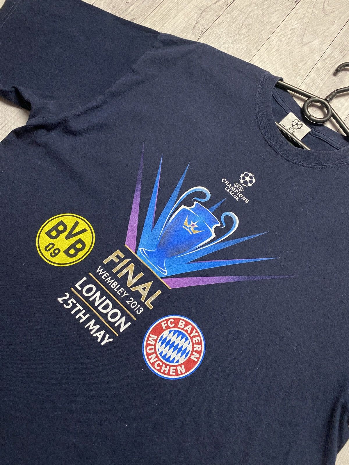 UEFA Vintage UEFA Champions League final 2013 BVB Bayern Size US L / EU 52-54 / 3 - 3 Thumbnail