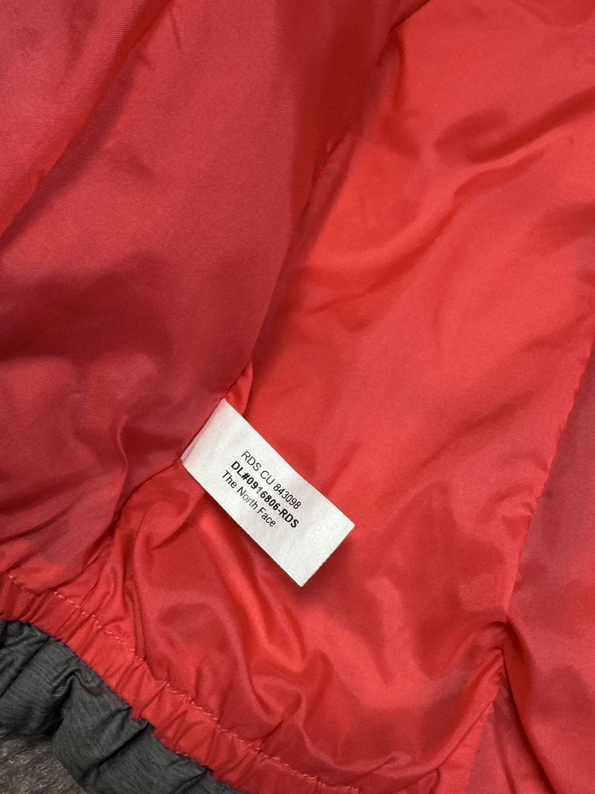 The North Face THE NORTH FACE 550 DOWN JACKET PUFFER WOMANS Y2K STREETWEAR Size XS / US 0-2 / IT 36-38 - 7 Thumbnail