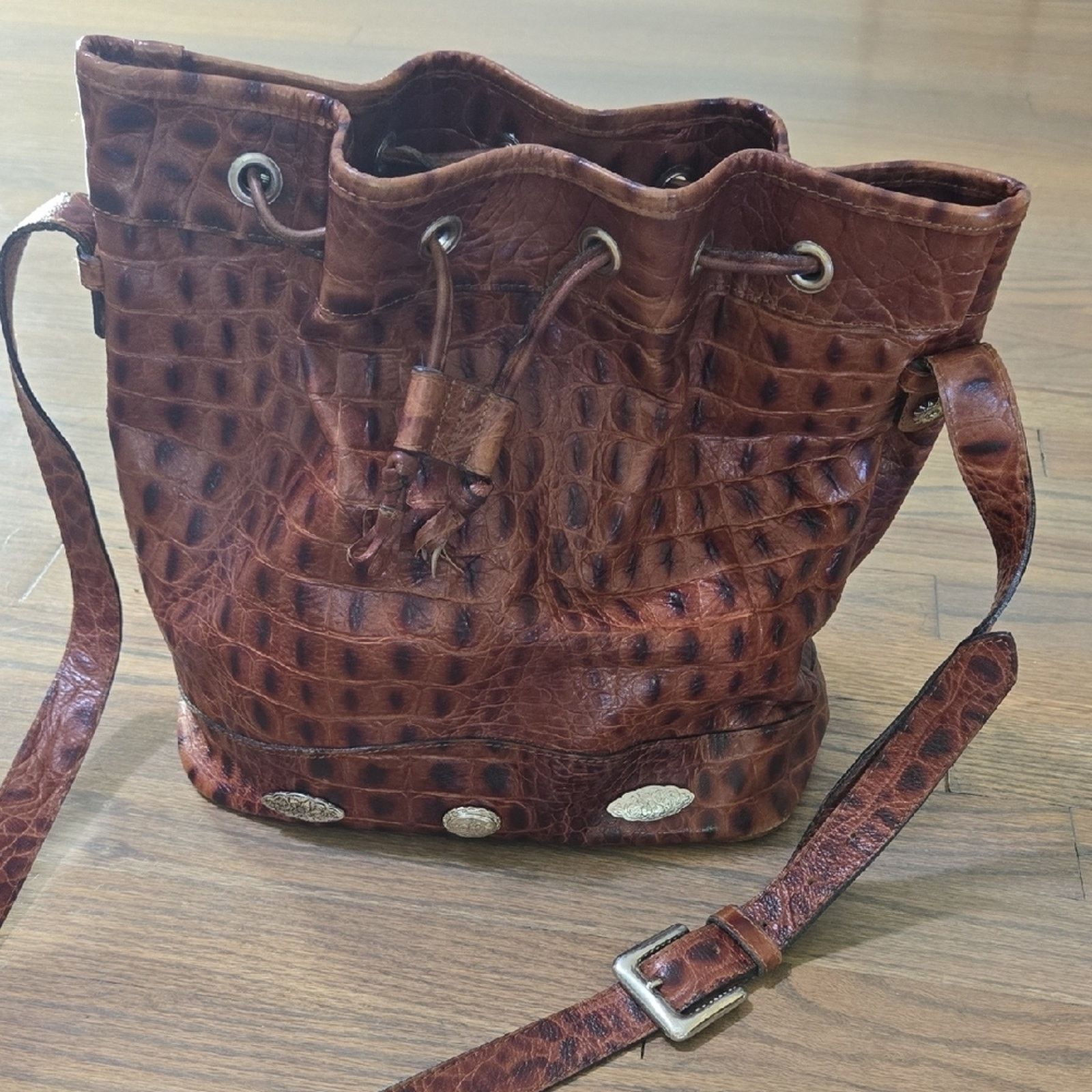 & Other Stories Vintage Crocodile Pattern Leather Women's Bucket Bag Size ONE SIZE - 2 Thumbnail