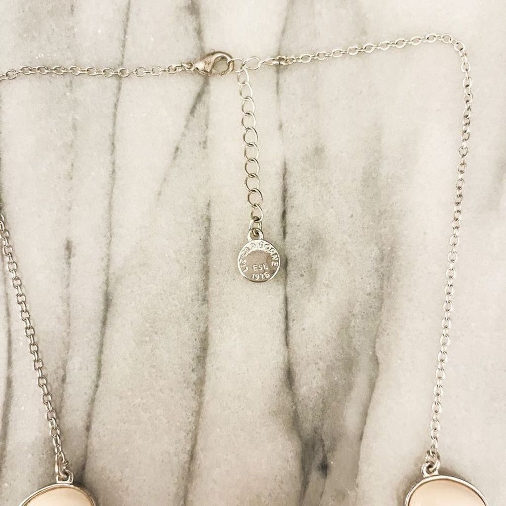 Jewelry Liz Claiborne Cream Acrylic Necklace Silver Toned Size ONE SIZE - 3 Thumbnail