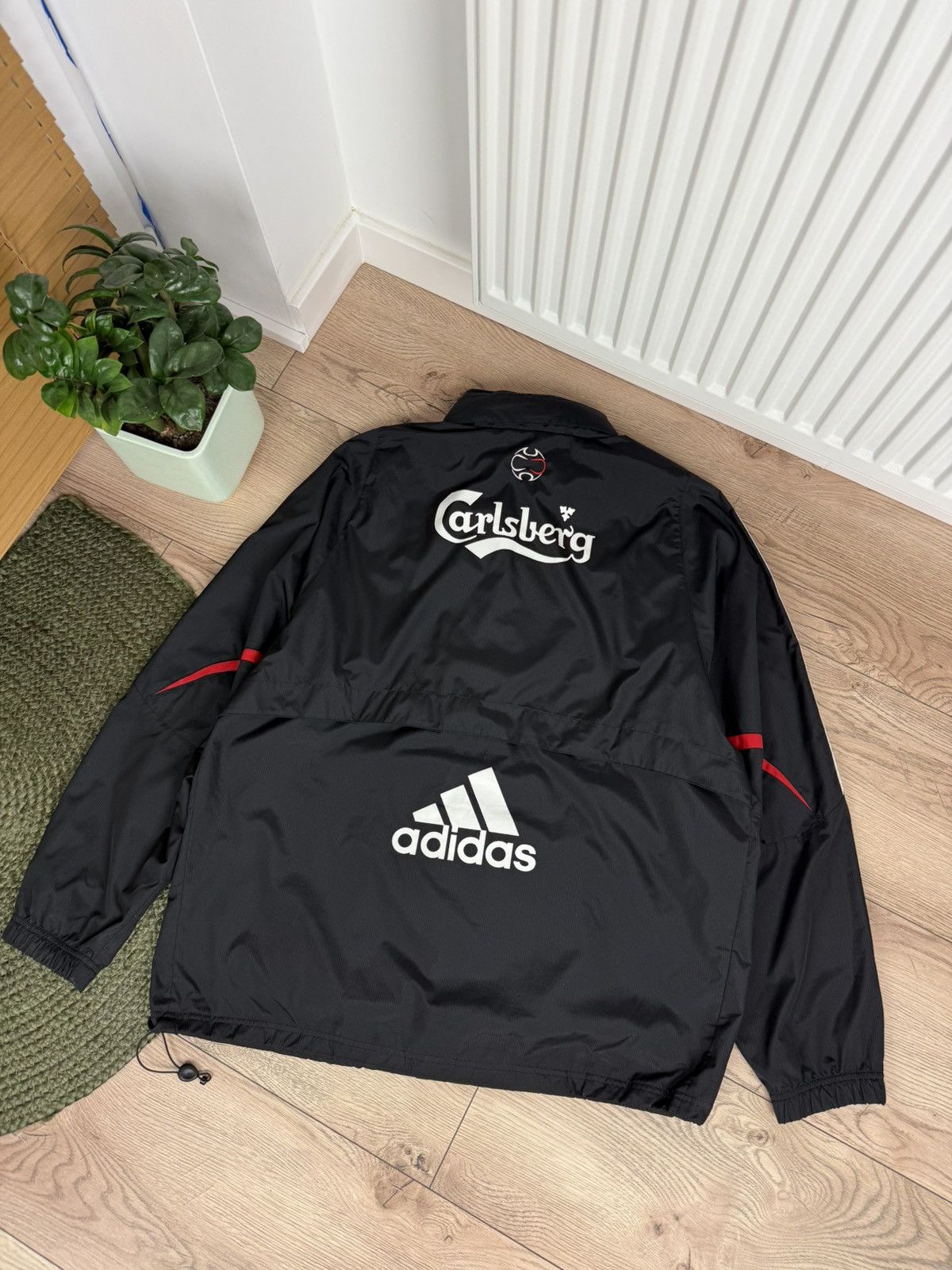 Adidas VINTAGE ADIDAS X LIVERPOOL JACKET Size US L / EU 52-54 / 3 - 9 Thumbnail