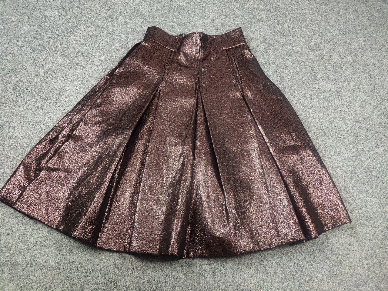 Akris Akris Punto Pleated Bronze Iridescent Lamé Bell Skirt Knee Size 27" / US 4 / IT 40 - 3 Thumbnail