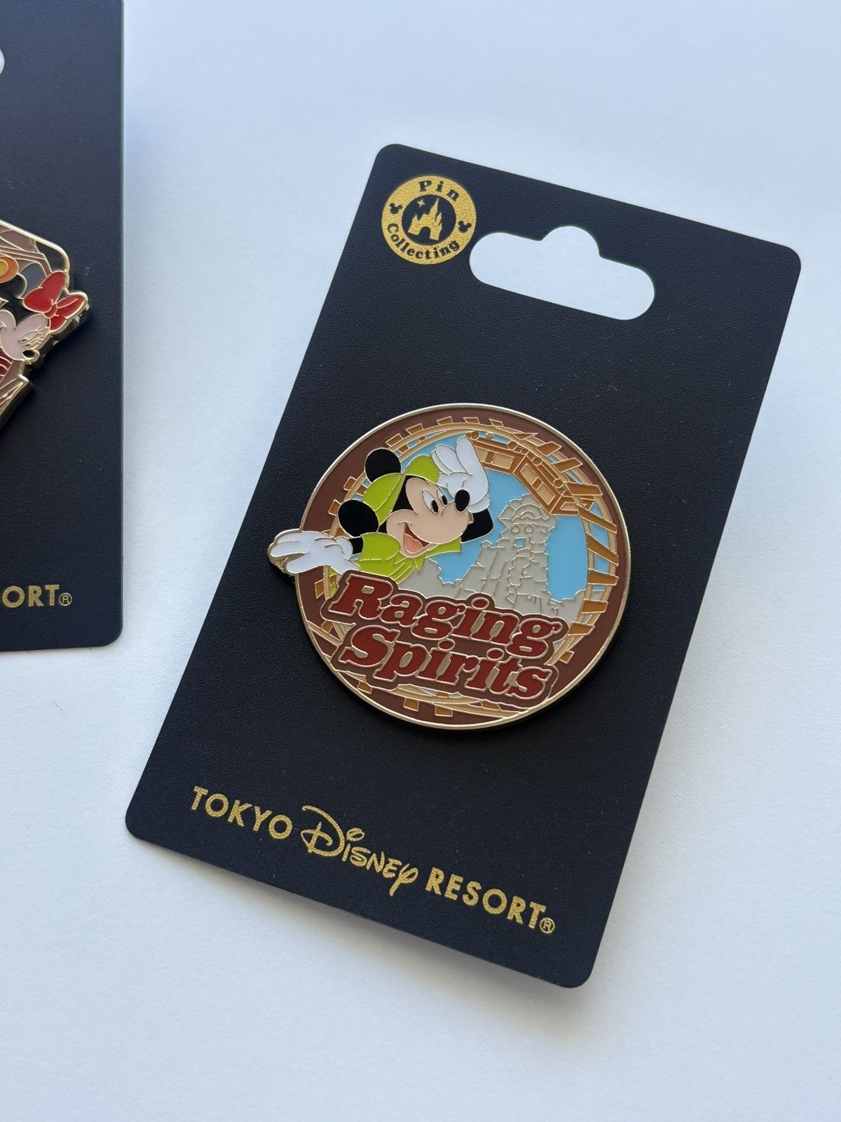 Disney Tokyo DisneySea Exclusive Pins Set – New Size ONE SIZE - 6 Thumbnail