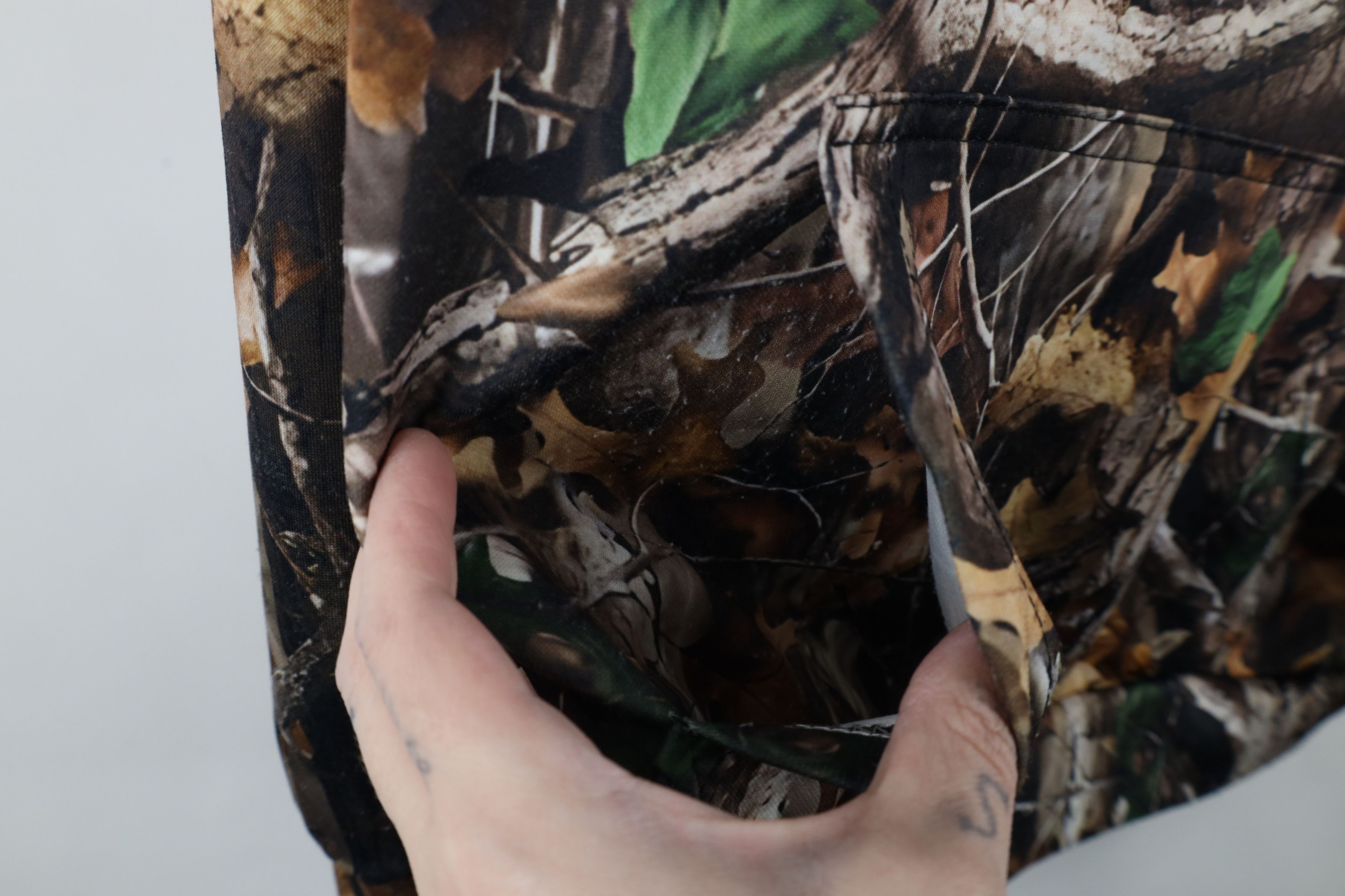 Vintage Vintage Y2K Streetwear Camouflage Knit Hoodie Sweatshirt Size US L / EU 52-54 / 3 - 6 Thumbnail