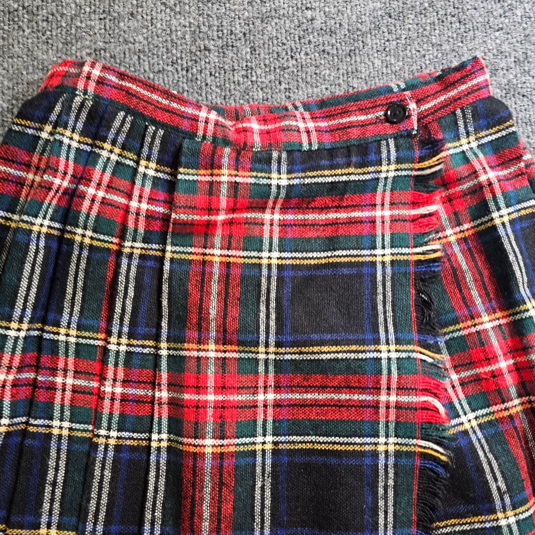 Vintage Vintage Skirt Womens Small Red Plaid Tartan Wool Wrap Midi Pleated Accents Size 28" / US 6 / IT 42 - 2 Thumbnail