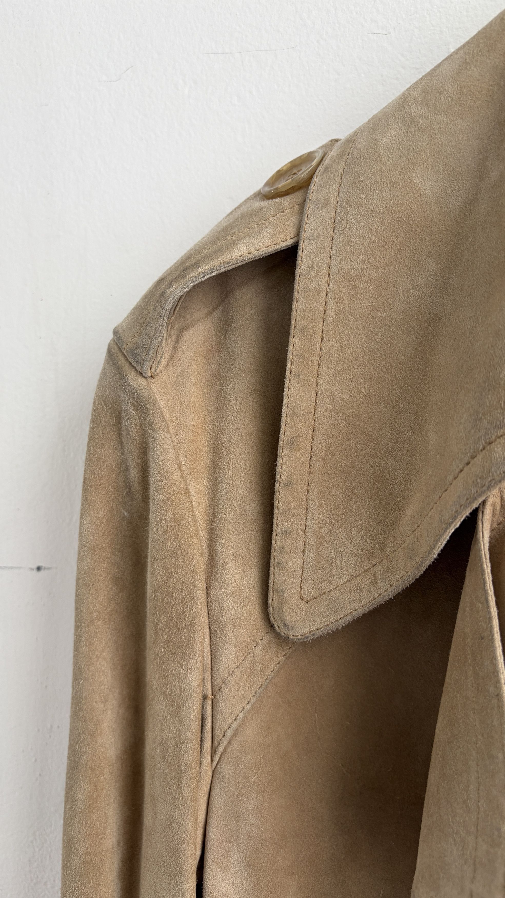 Gucci Tom Ford Gucci Beige Tan Suede Trench Coat, 48 Size US M / EU 48-50 / 2 - 5 Thumbnail