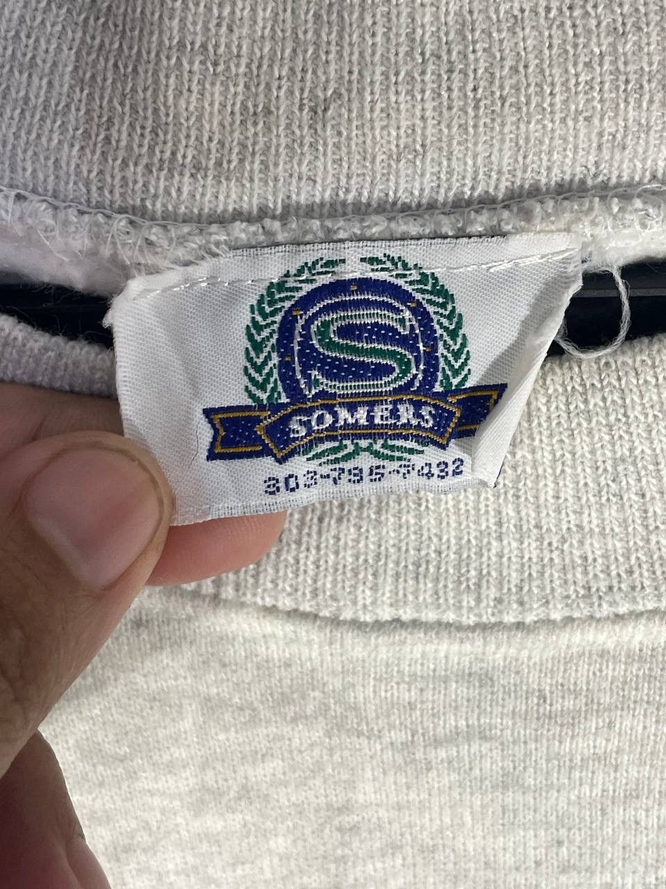 Other Vintage 90s snowmass club sweatshirt jumper size L Size US L / EU 52-54 / 3 - 6 Thumbnail
