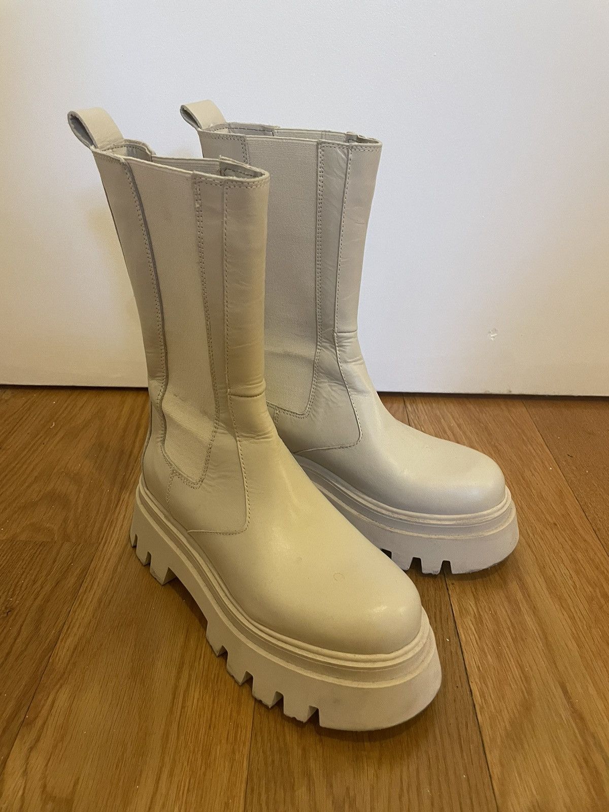 ALOHAS Alohas All Rounder Ivory Boots 37 Size US 7 / IT 37 - 3 Thumbnail