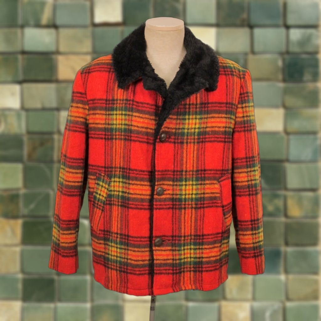 Vintage VTG Woodsman Coat 60s 70s Plaid Red Wool Sherpa Jacket Size 40-42 Mens Size US XXS / EU 40 - 1 Thumbnail