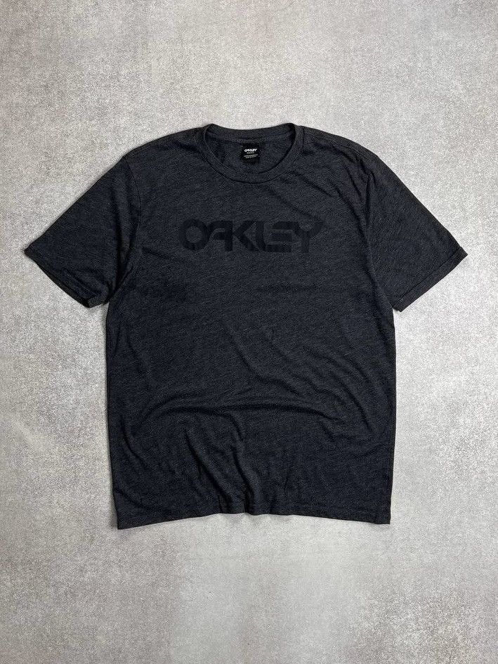Oakley × Vintage Vintage Oakley Big Logo Cotton T-shirt L Size US L / EU 52-54 / 3 - 1 Thumbnail