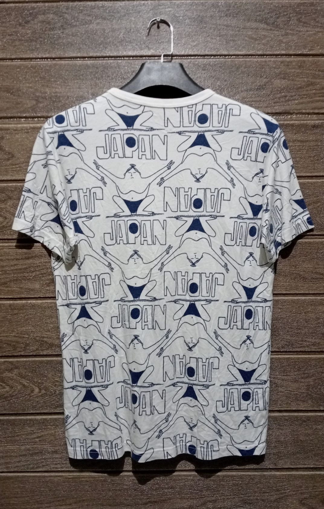 Uniqlo Uniqlo X Nippon Omiyage Print All Over Sumo Tee Very Rare Size US M / EU 48-50 / 2 - 4 Thumbnail