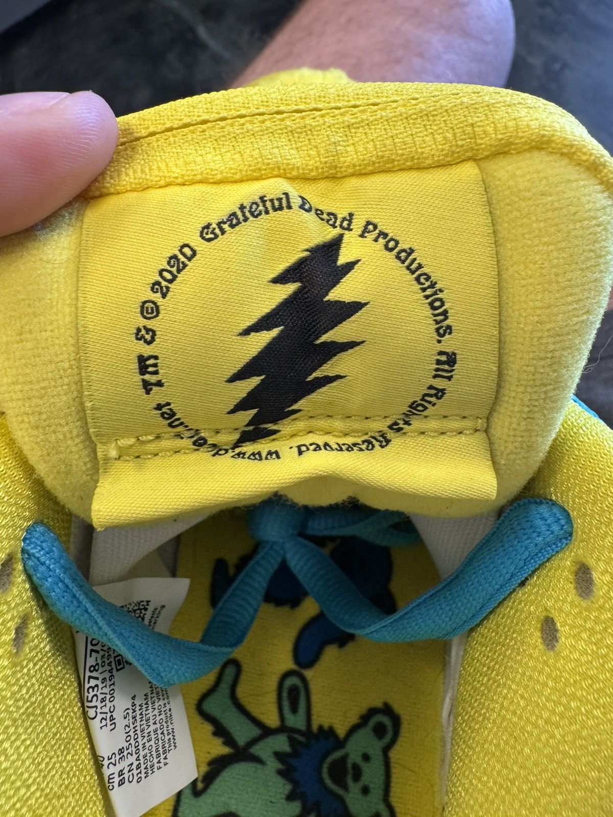 Nike Dunk Low SB Grateful Dead Size US 7 / EU 40 - 12 Thumbnail