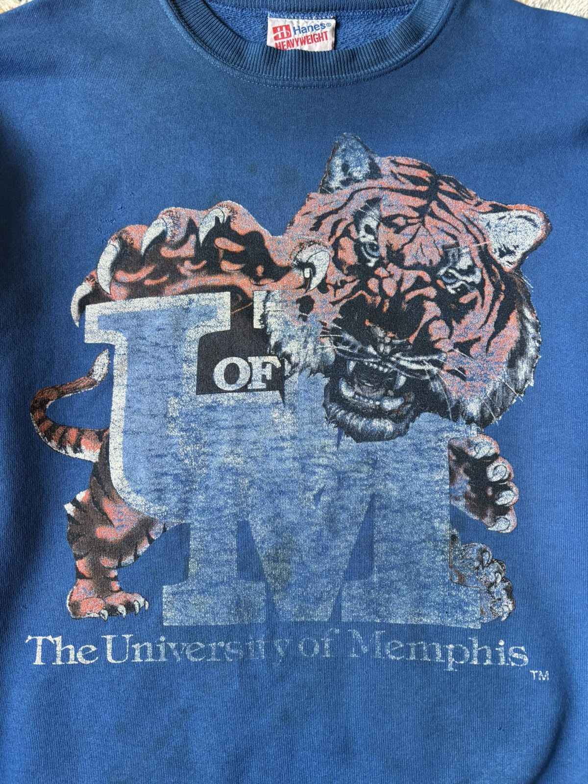 Vintage Vintage University Of Memphis Tigers Big Logo Crewneck Size US M / EU 48-50 / 2 - 4 Thumbnail