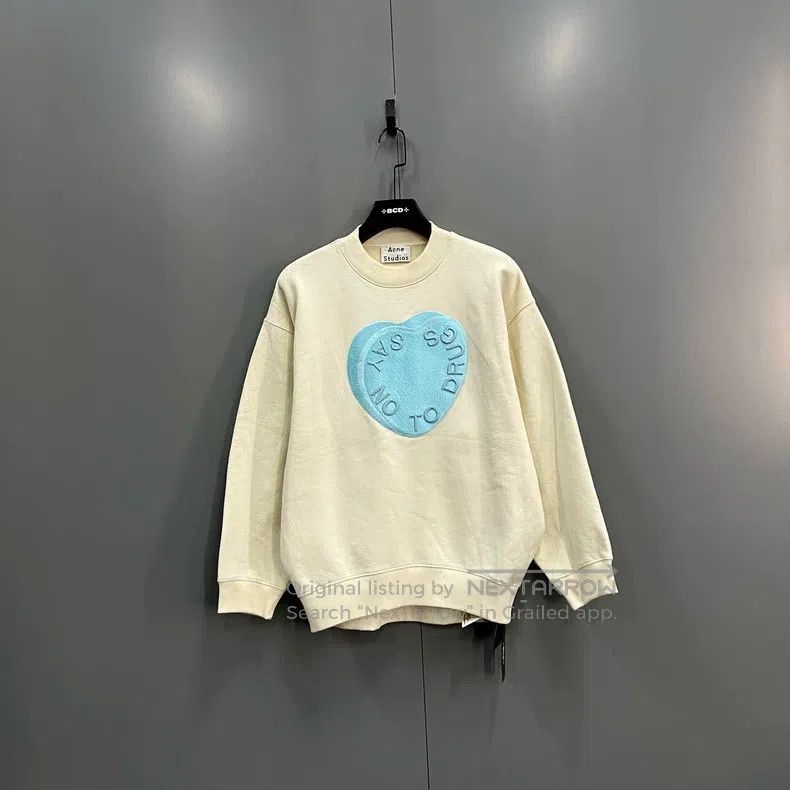 Acne Studios Acne Studios Emblem heart embroidery sweatshirt Size XS / US 0-2 / IT 36-38 - 1 Thumbnail