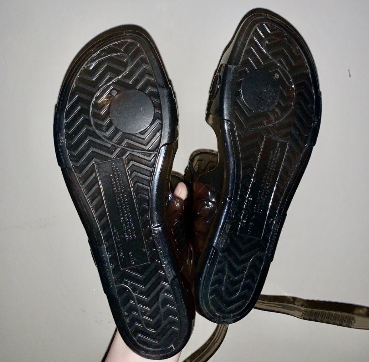 Off-White Off-White Black Jelly Zip Tie Sandals Size US 5 / IT 35 - 4 Thumbnail