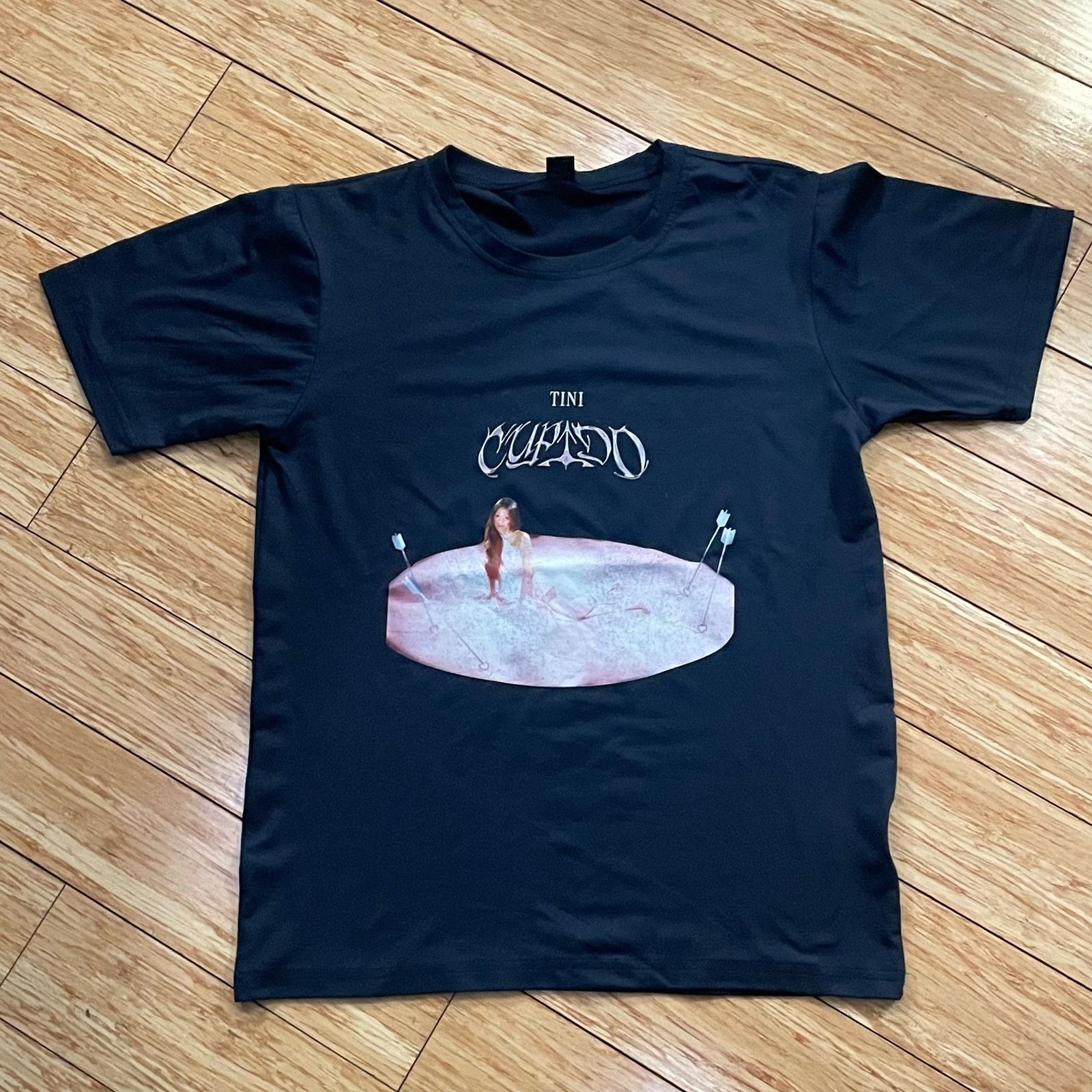 Other Tini Cupido T-Shirt latin cumbia music latina singer urbano Size US XS / EU 42 / 0 - 1 Thumbnail