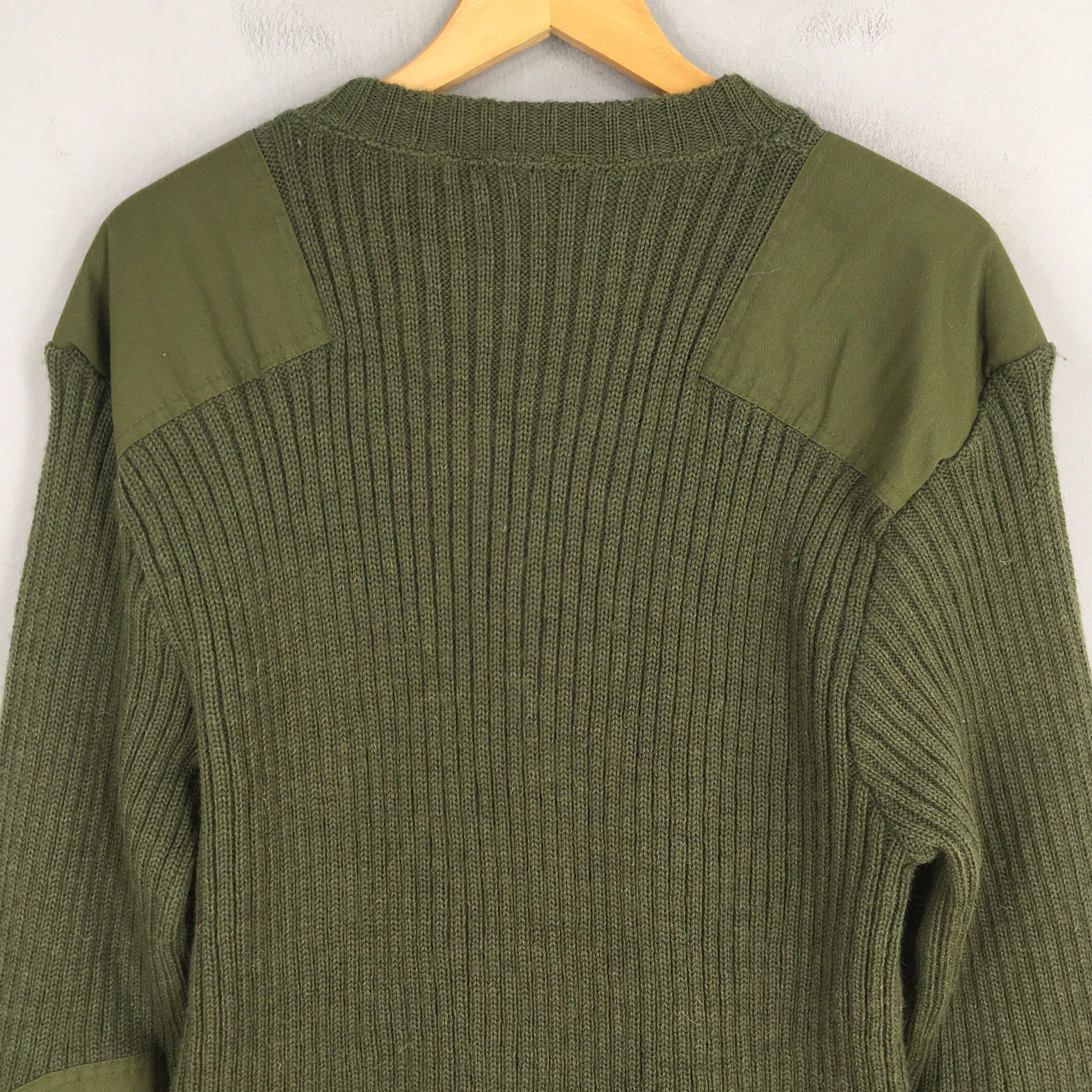 L.L. Bean Vintage 80s LL Bean Dark Green Merino Wool Sweater XLarge Size US XL / EU 56 / 4 - 7 Thumbnail