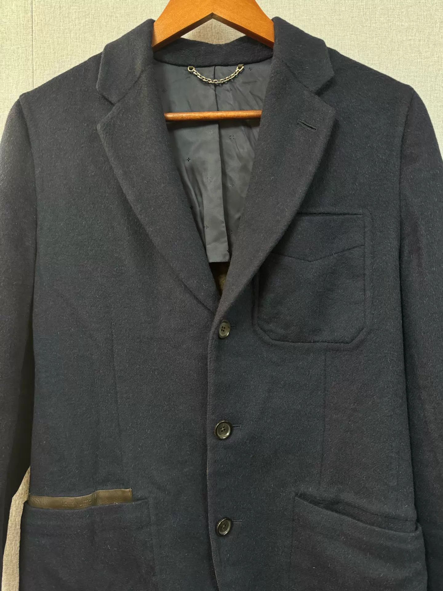 Louis Vuitton LV cashmere navy blue blazer 44 Size 44R - 3 Thumbnail