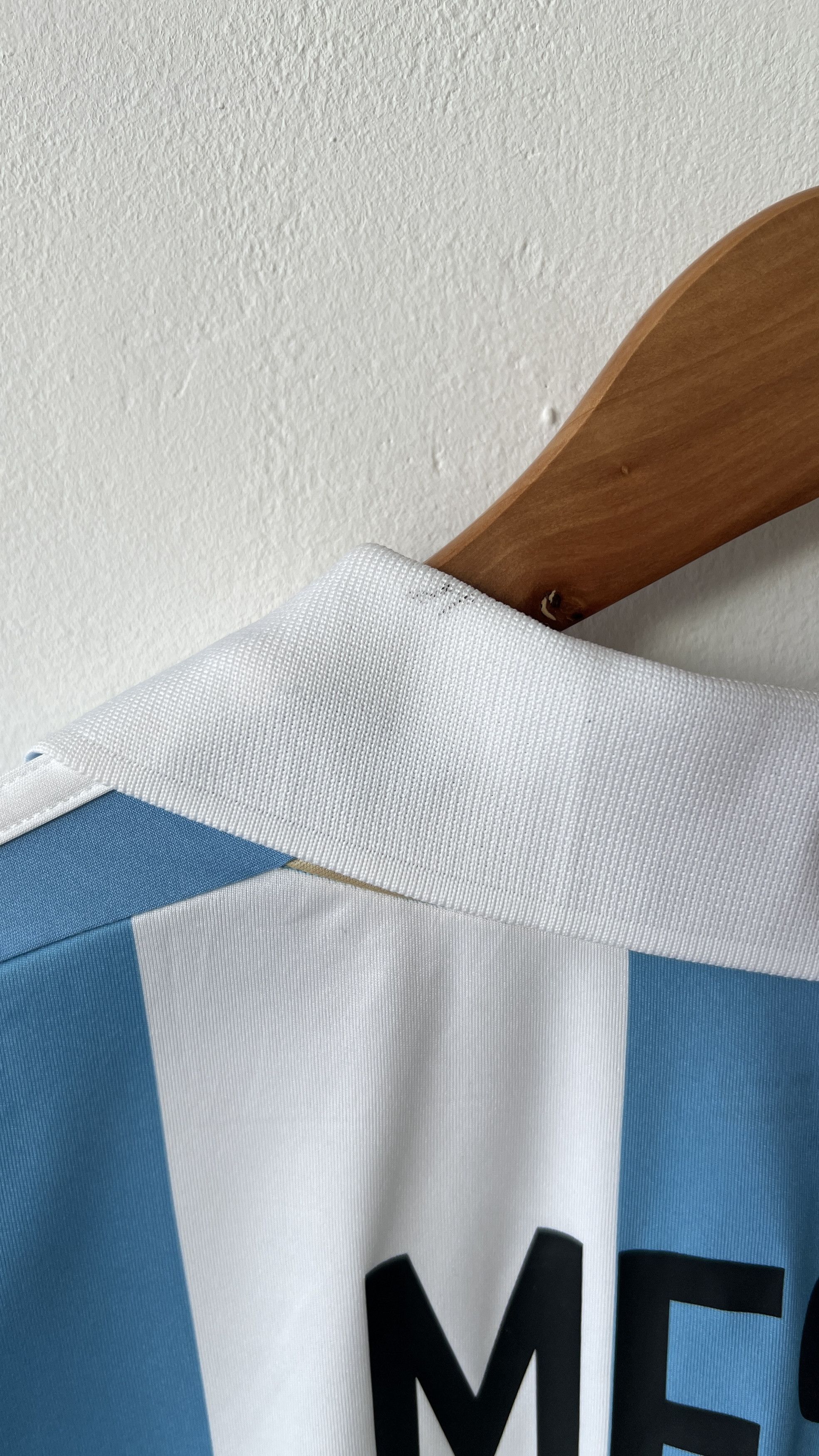 Adidas (M) Argentina 2011-13 Home Shirt Messi #10 Kit Size US M / EU 48-50 / 2 - 6 Thumbnail