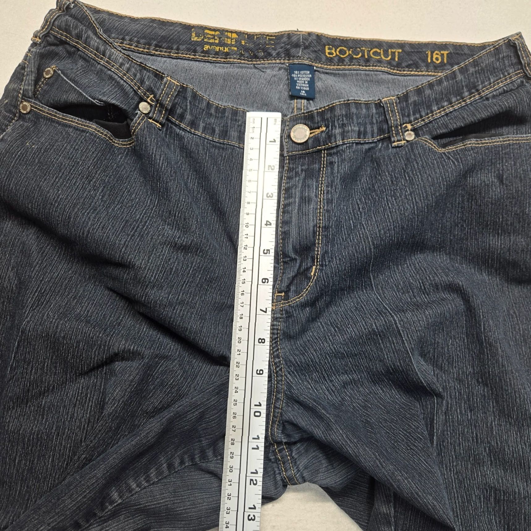 Lee Lee Jeans Women High Rise Bootcut Denim Pants Adult Size 16 Blue 5-Pocket Logo Zipper Button 90s USA Preppy Vintage: No Mens Womens Girls? Size 38" / US 16 / IT 52 - 6 Thumbnail