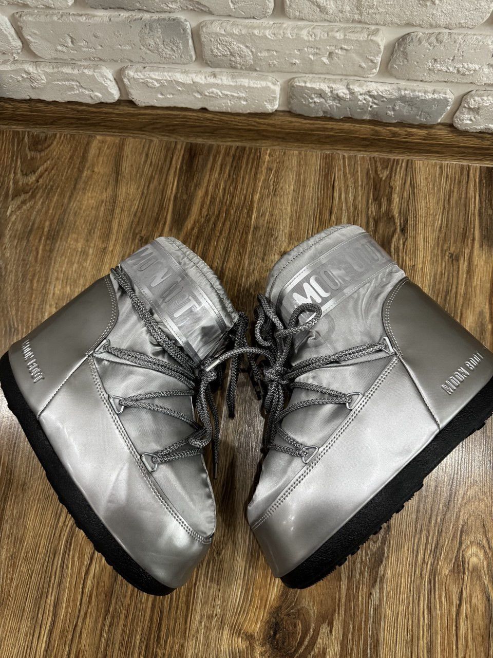 Moon Boot Moon Boot boots winter glance low unisex streetstyle Size US 10 / EU 43 - 11 Thumbnail
