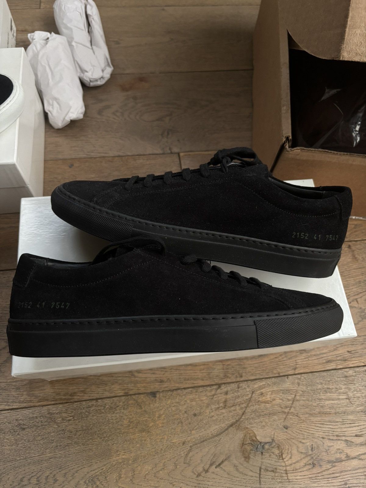 Common Projects Common Projects Achilles Triple Black Suede US8 Brand new Size US 8 / EU 41 - 4 Thumbnail