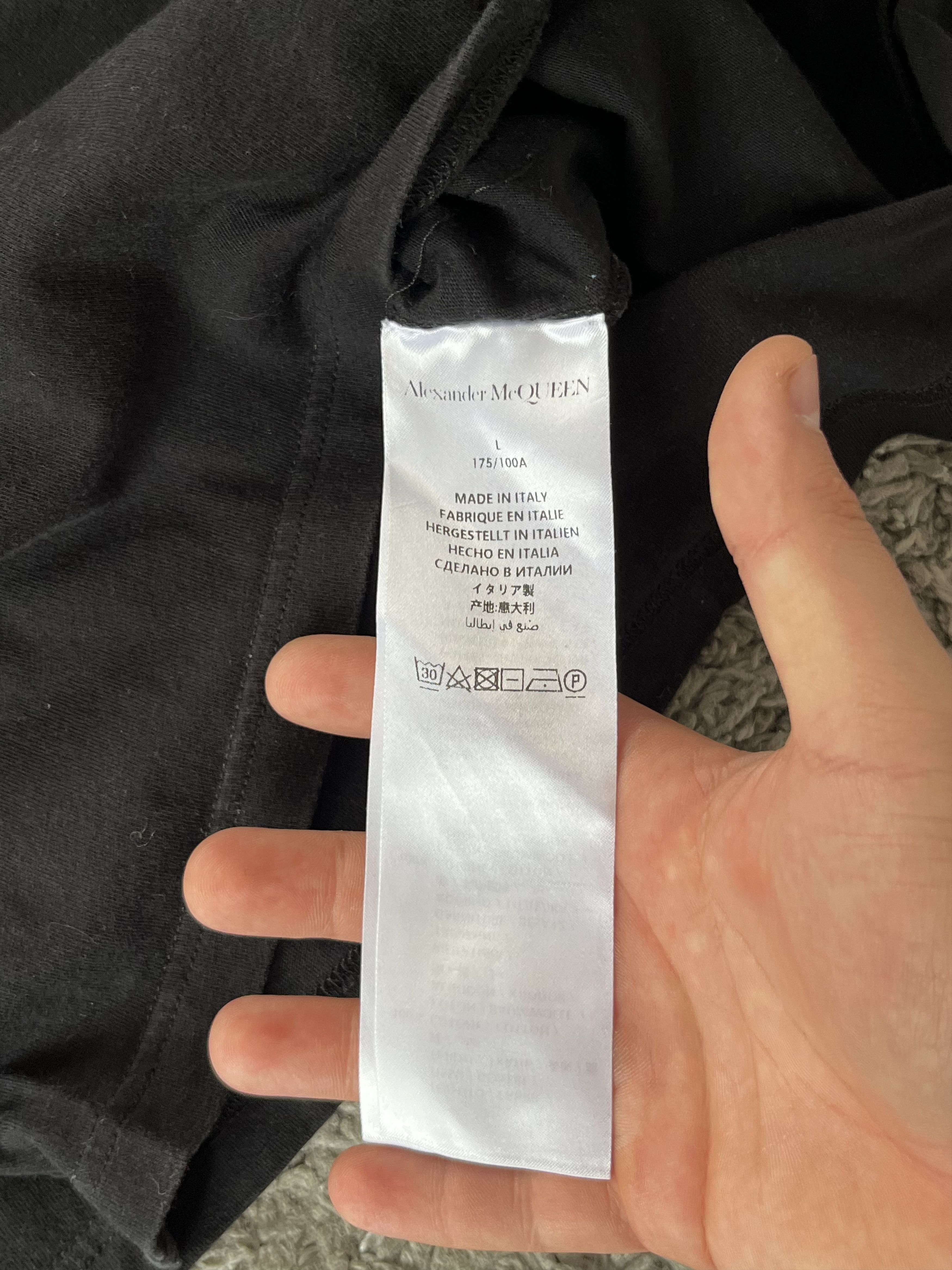 Alexander McQueen Luxury Tee Alexander McQueen Streetwear Made in Italy Size US L / EU 52-54 / 3 - 7 Thumbnail