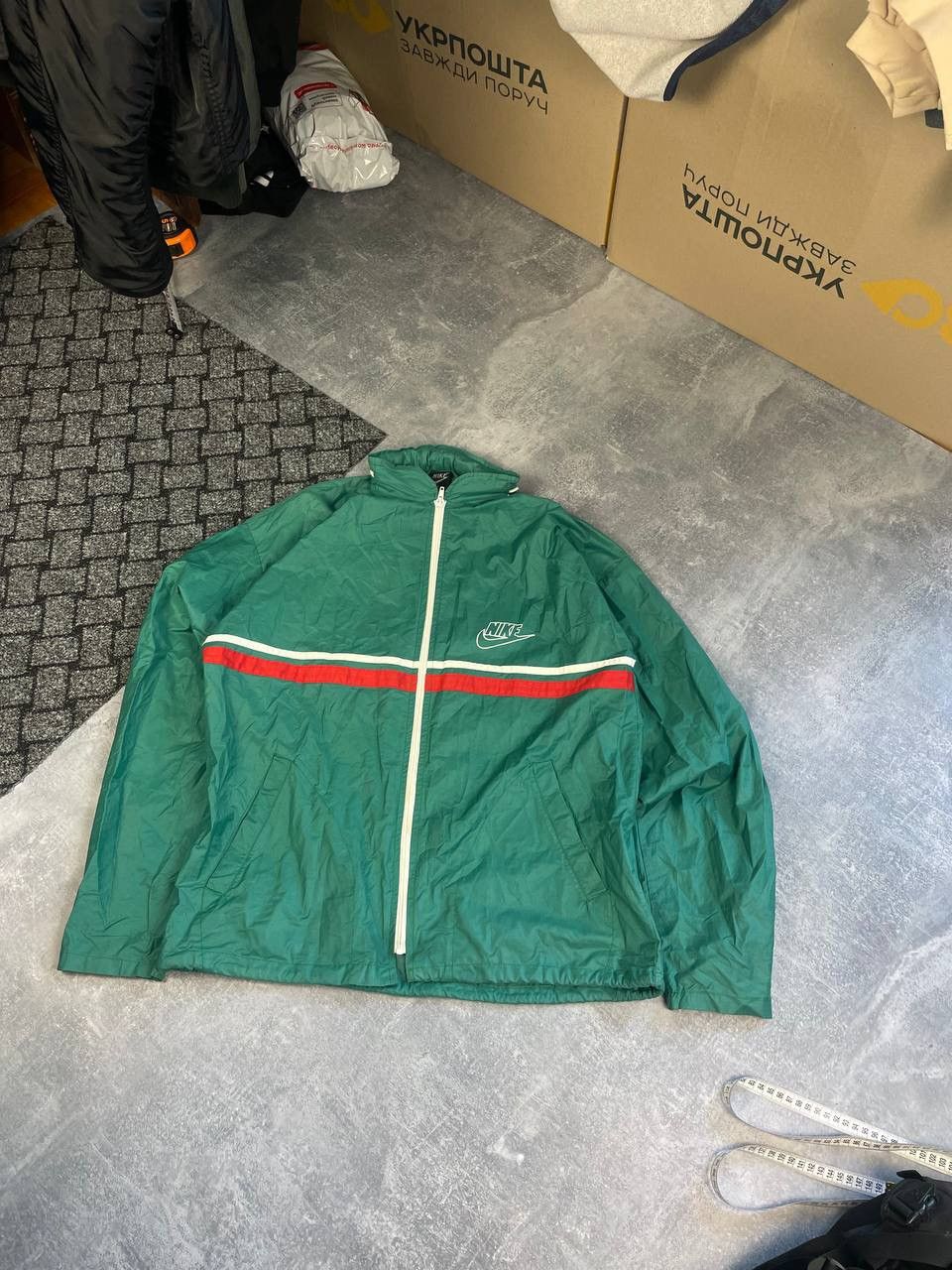 Nike × Vintage Vintage RARE 80s Made in USA Nike nylon track jacket Size US L / EU 52-54 / 3 - 3 Thumbnail