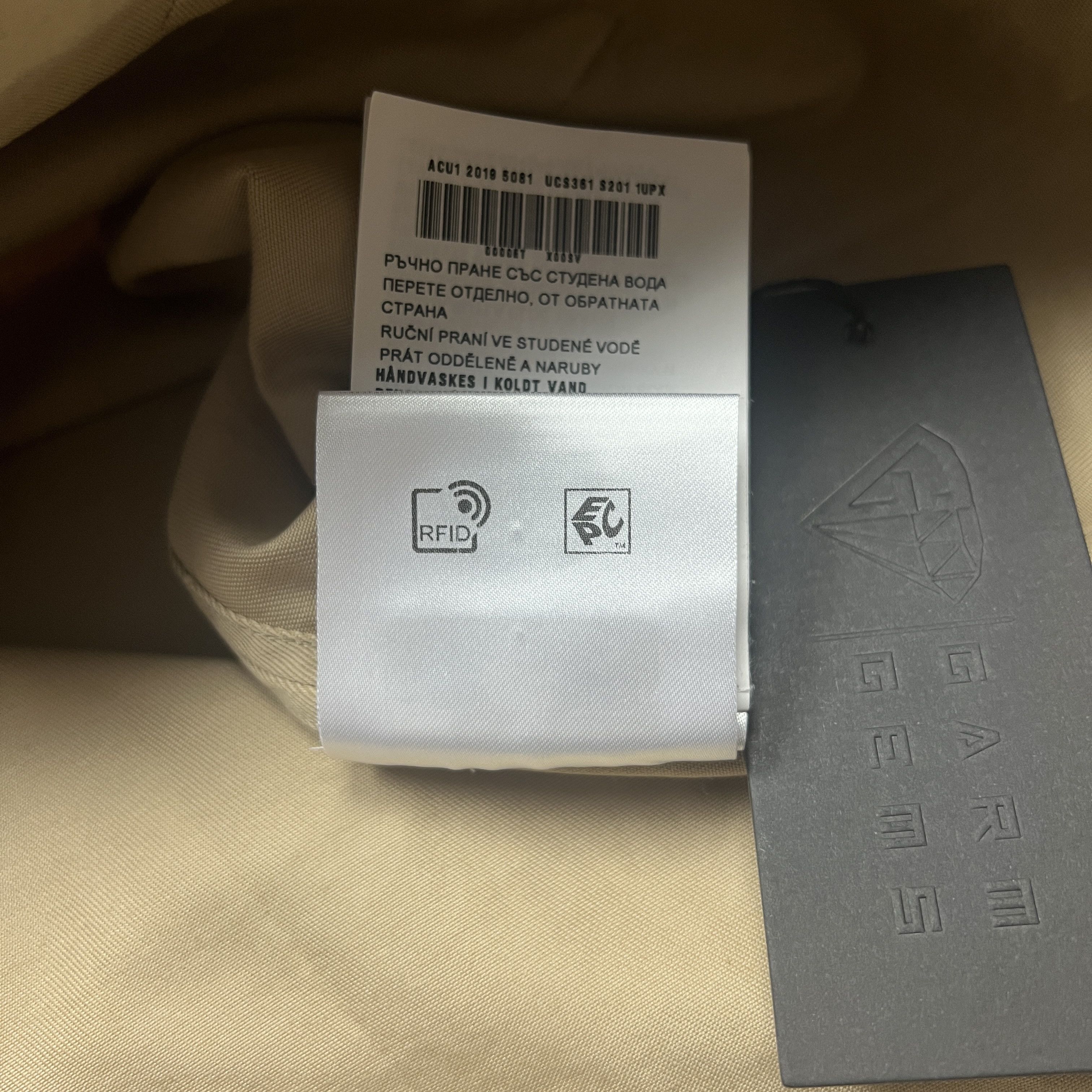 Prada Prada Logo Patches T-Shirt Size US M / EU 48-50 / 2 - 9 Thumbnail