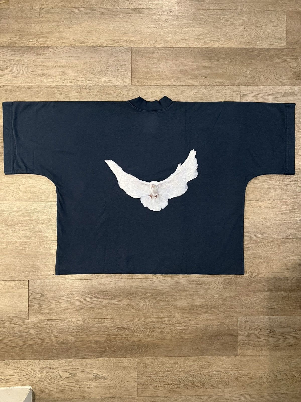 Yeezy Yeezy Gap Engineered by Balenciaga Dove No Seam T-shirt Size US M / EU 48-50 / 2 - 2 Thumbnail