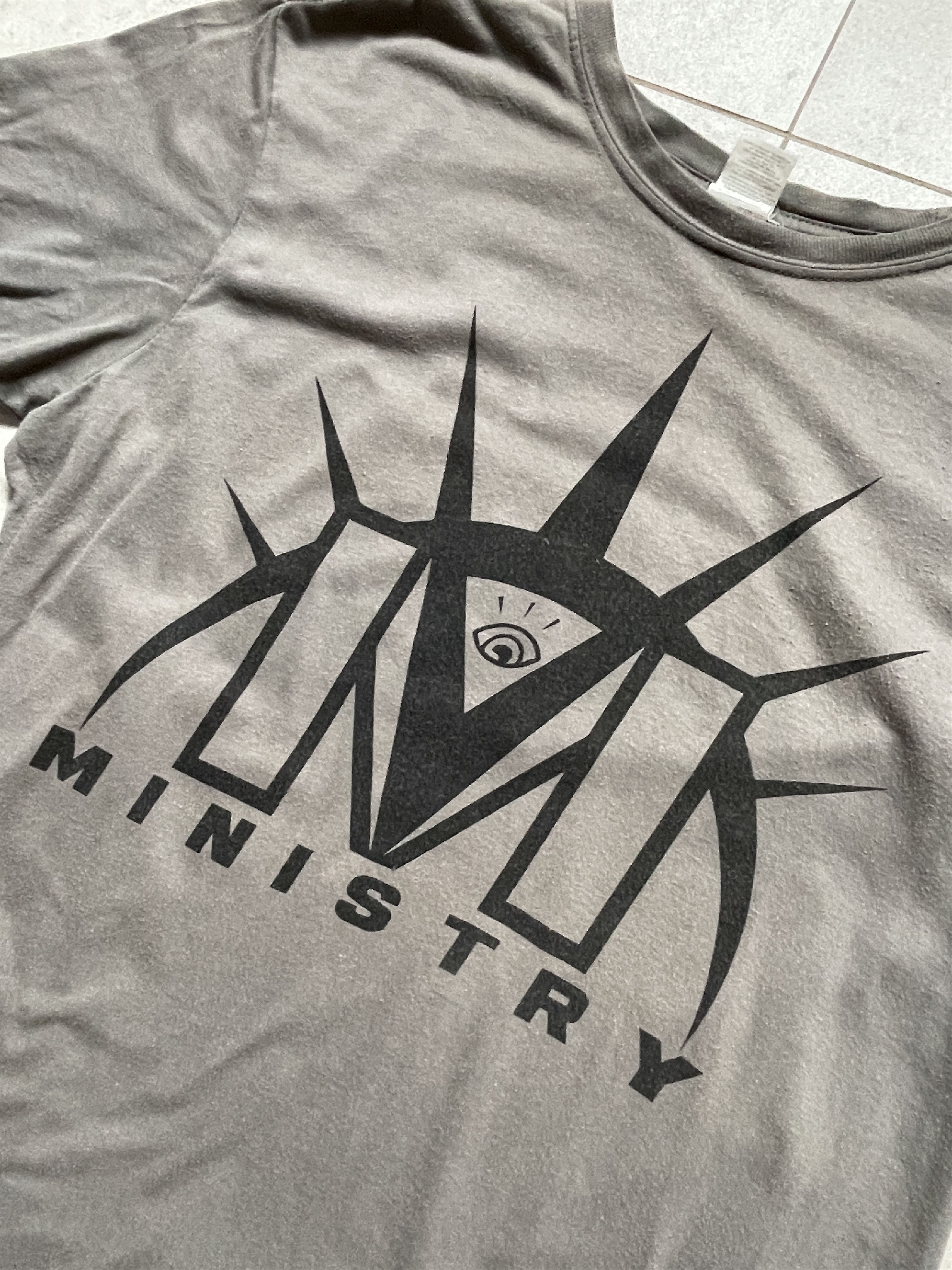 Band Tees Y2K MINISTRY WASHED GREY TEE Size US L / EU 52-54 / 3 - 2 Thumbnail