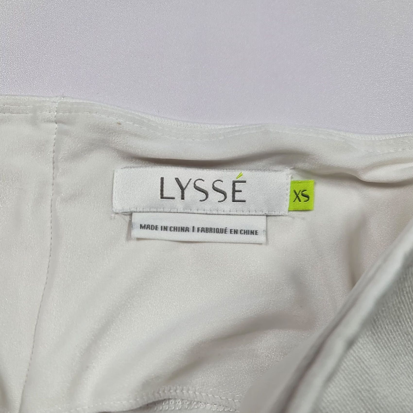 Vintage LYSSE Leggings White XS Signature High Waist Capri Twill Women Activewear Party/Cocktail 90s Modern USA Logo Deluxe Comfort Breathable Elastic Waist Size 26" / US 2 / IT 38 - 3 Thumbnail