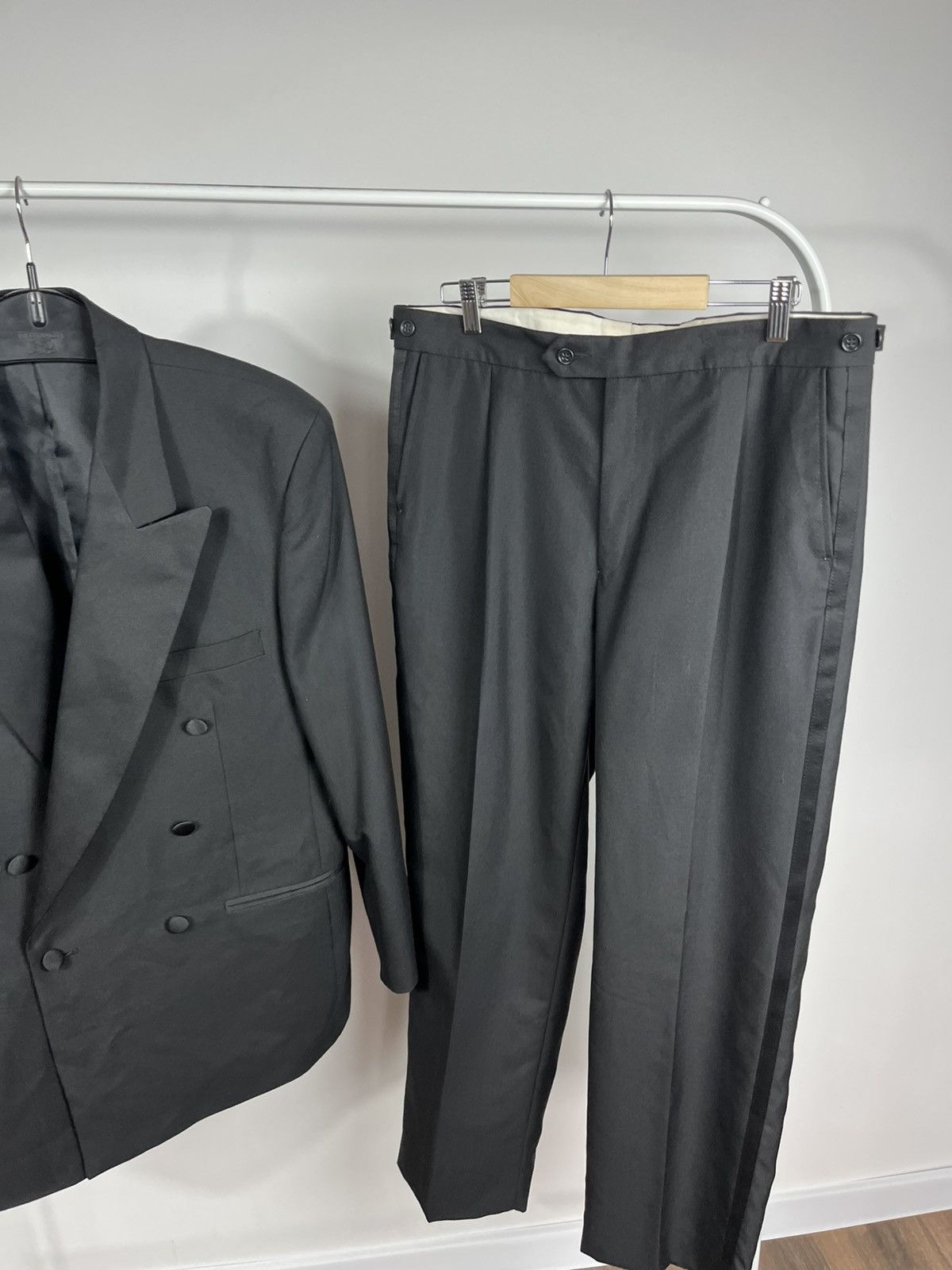 Other Black Tuxedo Suit Double Breasted Blazer Pants England 40R Size 40R - 2 Thumbnail