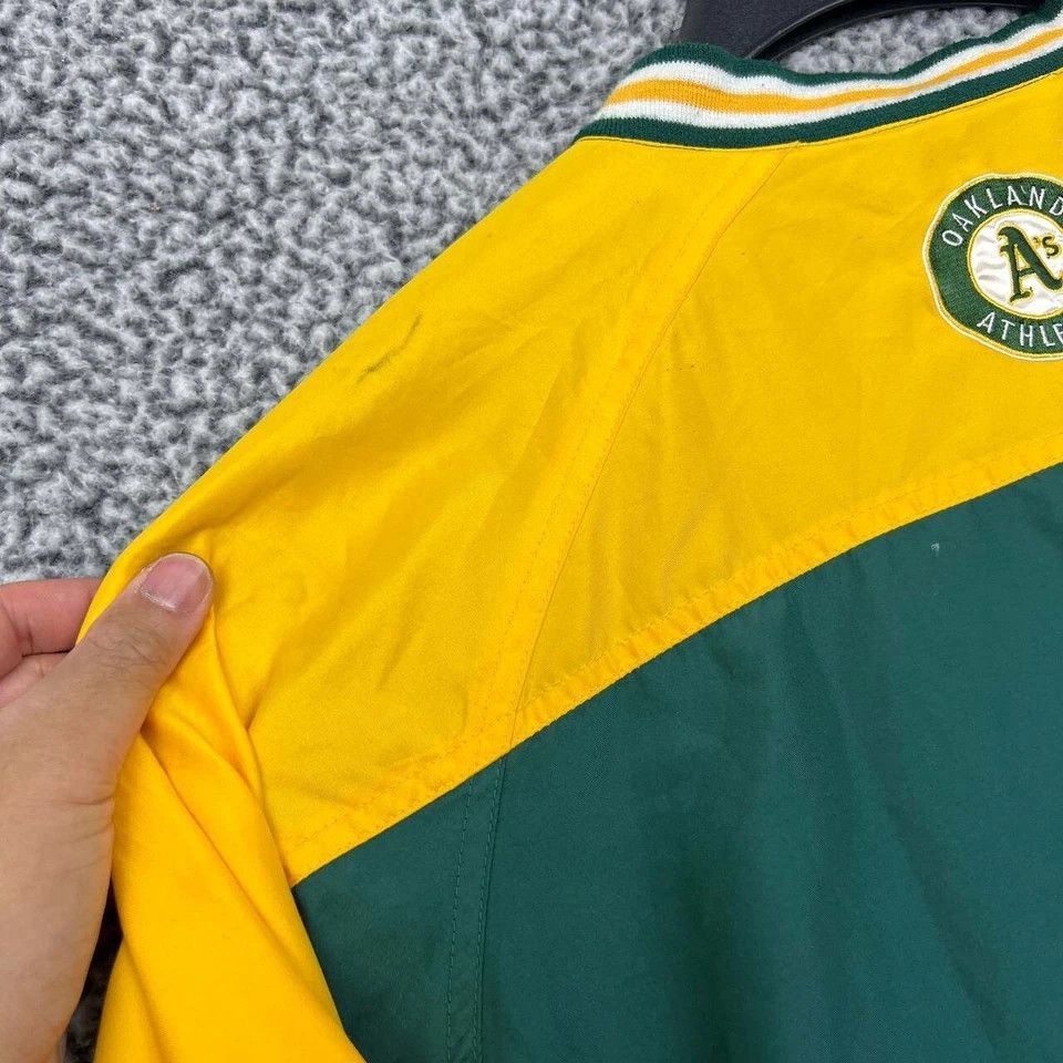 G-III × Vintage Oakland Athletics Windbreaker Jacket Men Pullover V-Neck M Size US M / EU 48-50 / 2 - 3 Thumbnail