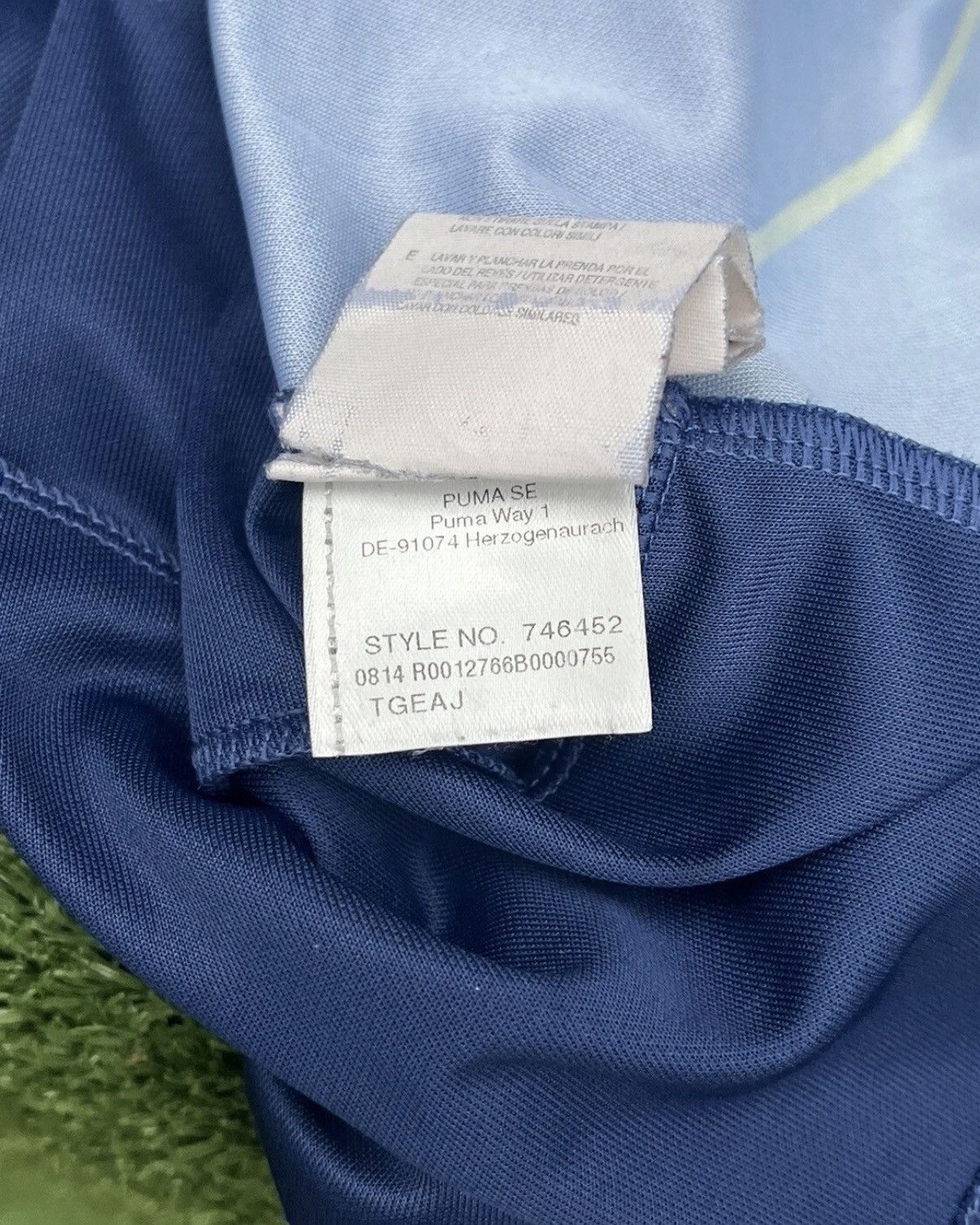 Puma Jersey ozil arsenal Size US M / EU 48-50 / 2 - 11 Thumbnail