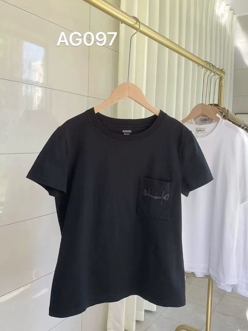 Hermes HERMES Pocket Embroidered Short Sleeve T-shirt - dmc Size US XS / EU 42 / 0 - 1 Thumbnail