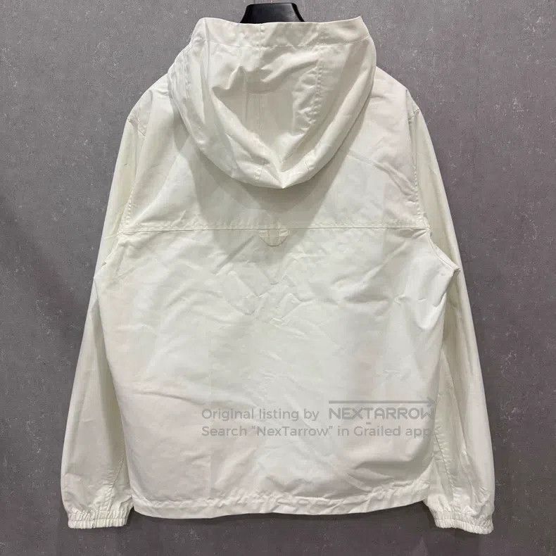 Louis Vuitton Louis Vuitton White pin full of logo double-sided assault Size US M / EU 48-50 / 2 - 4 Thumbnail