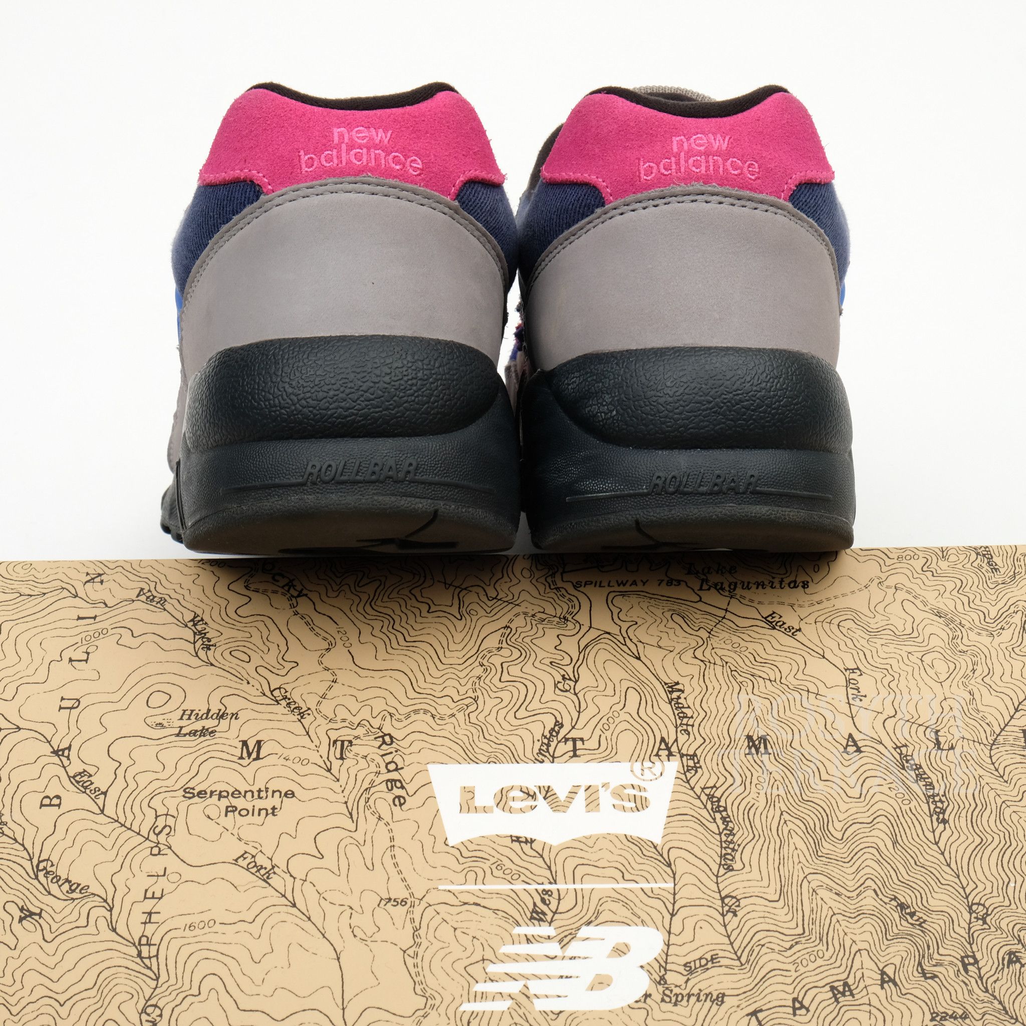 Levi's × New Balance 【Levi's x NEW BALANCE / MT580LV2 / US10】 Size US 10 / EU 43 - 5 Thumbnail
