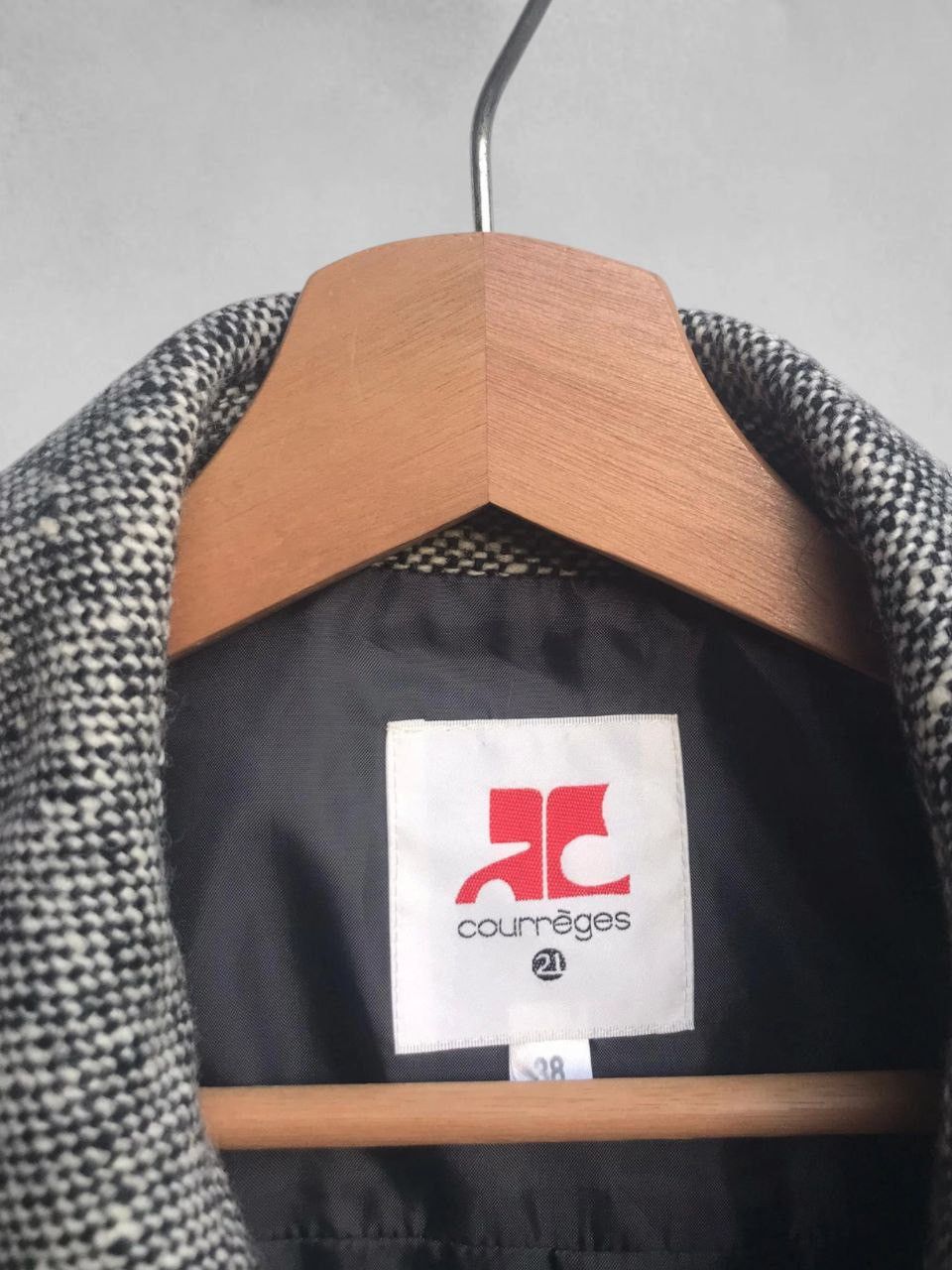 Courreges Courreges 21 Logo Button Tweed Coat Size S / US 4 / IT 40 - 12 Thumbnail