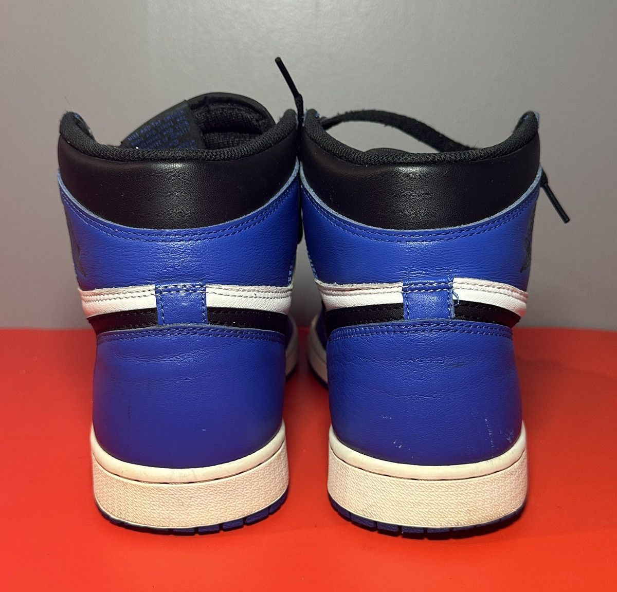 Jordan Brand Size 10 - Jordan 1 Retro High OG Game Royal 2018 Size US 10 / EU 43 - 5 Thumbnail