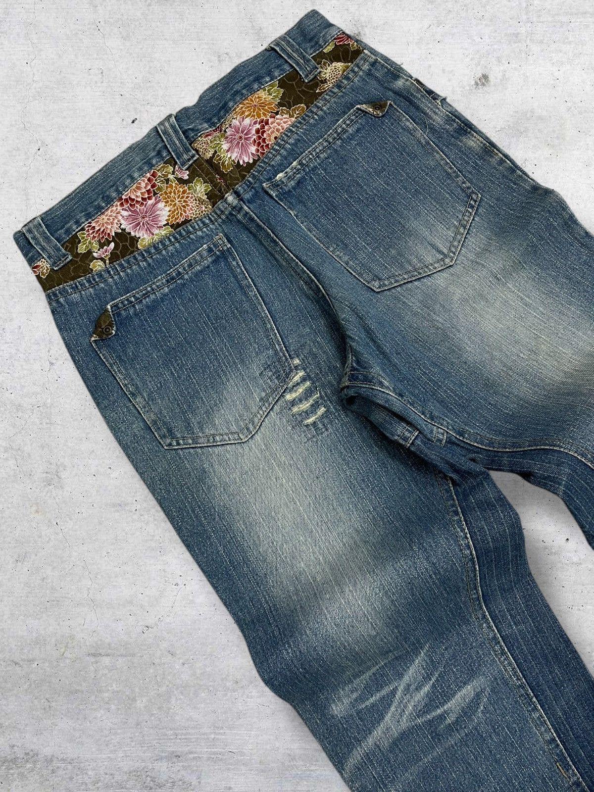 KMRii VINTAGE GURU GUMU 90S JAPAN DESIGNER DISTRESSED ICON DENIM Size US 30 / EU 46 - 15 Thumbnail