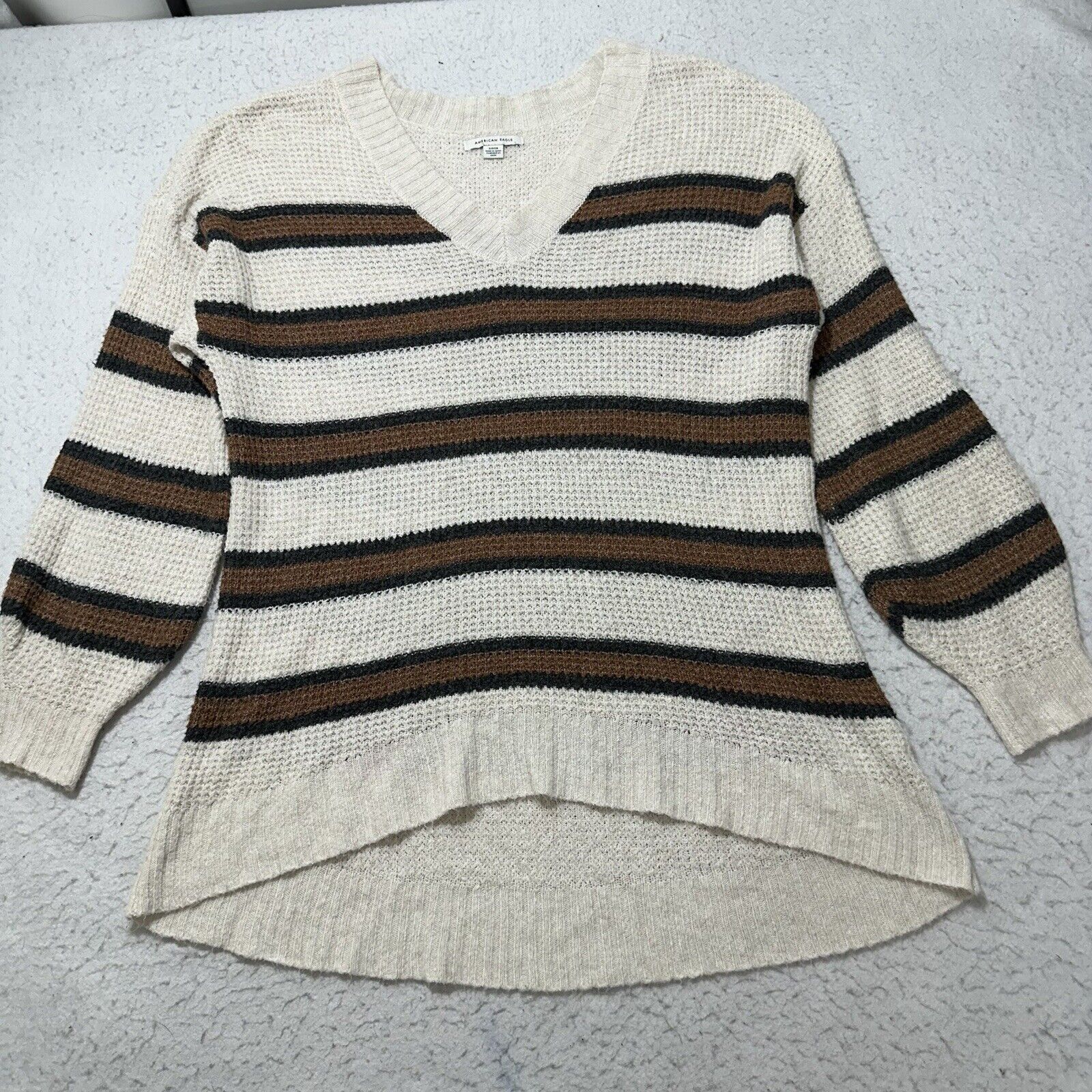 American Eagle Outfitters American Eagle Small Oversized V-Neck Cream Brown Sweater Size S / US 4 / IT 40 - 1 Thumbnail