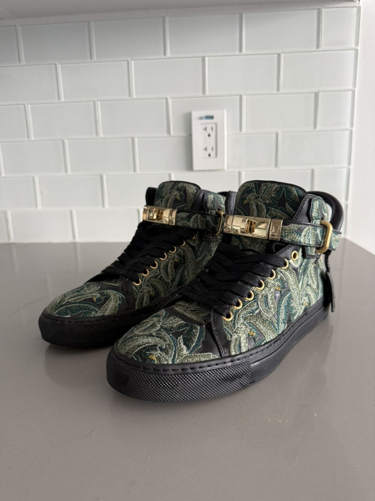Buscemi Buscemi 100MM High Top Sneakers Green Brocade EU 40 Size US 8 / EU 41 - 1 Thumbnail