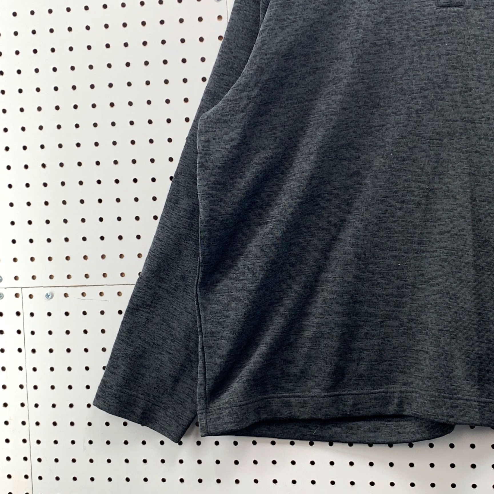 Logo 7 GREG NORMAN Sweater Pullover 2XL Gray Black Shark Logo Golf 1/4 Snap Mens Size US XXL / EU 58 / 5 - 3 Thumbnail