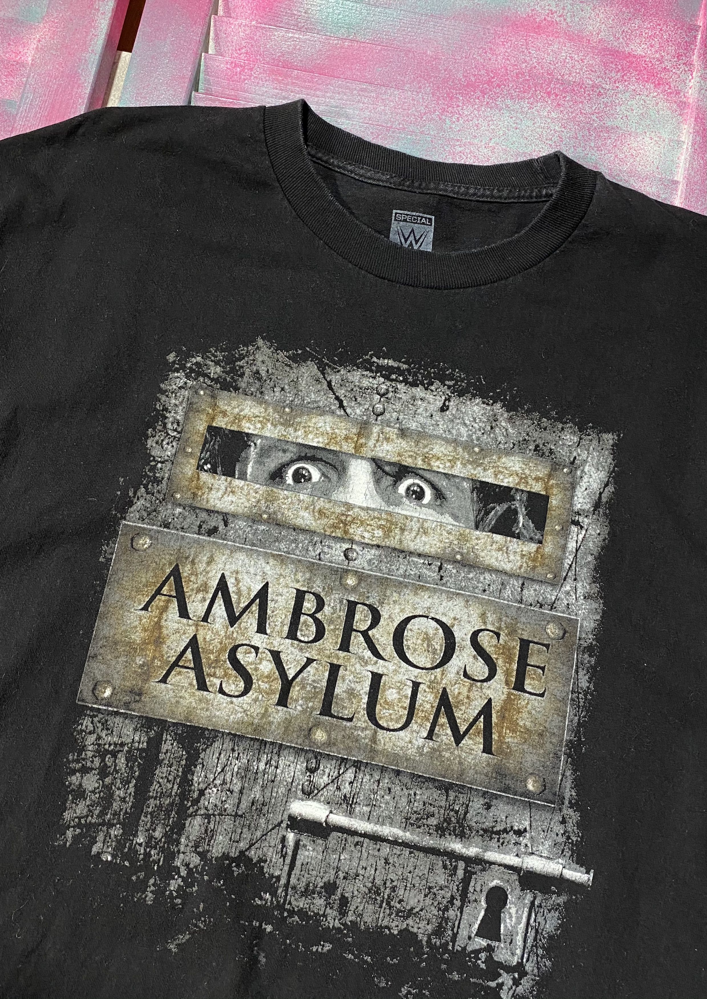 Vintage WWE Dean Ambrose Asylum Horror Logo T-shirt Size US L / EU 52-54 / 3 - 2 Thumbnail