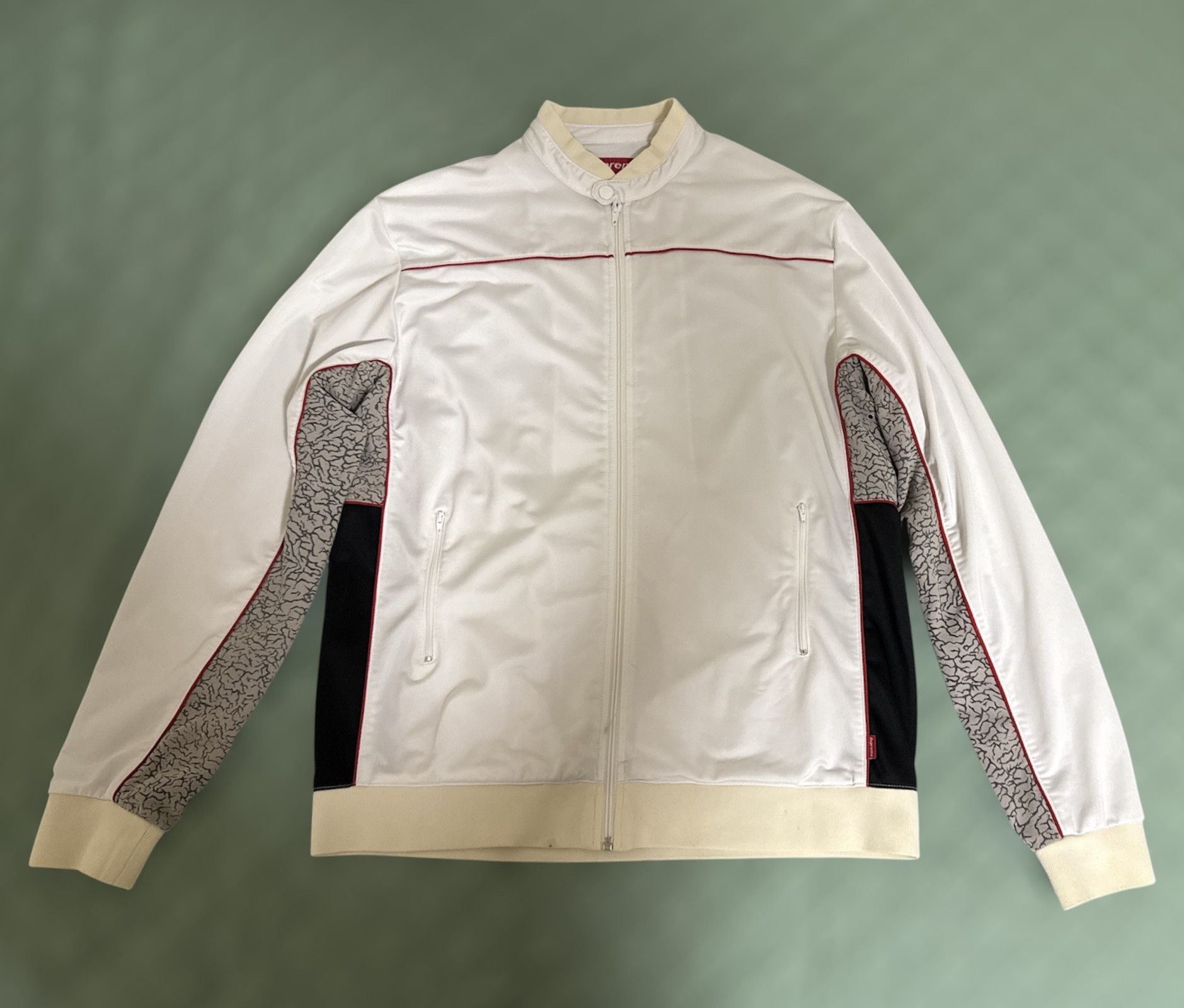 Supreme × Umbro Hooded Anorak White XL Supreme Umbro GORE-TEX Hooded Jacket White Men's - SS25 - US