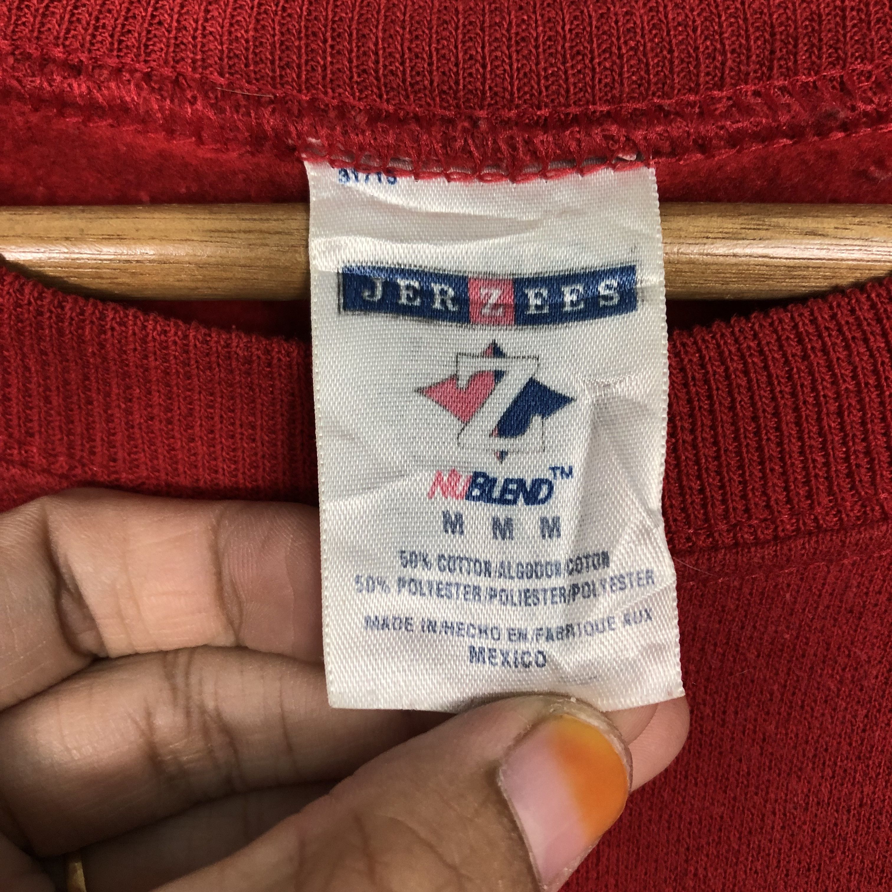 Vintage 📌Vintage Sweatshirt Peace on Earth Christmas Theme Size US M / EU 48-50 / 2 - 11 Thumbnail