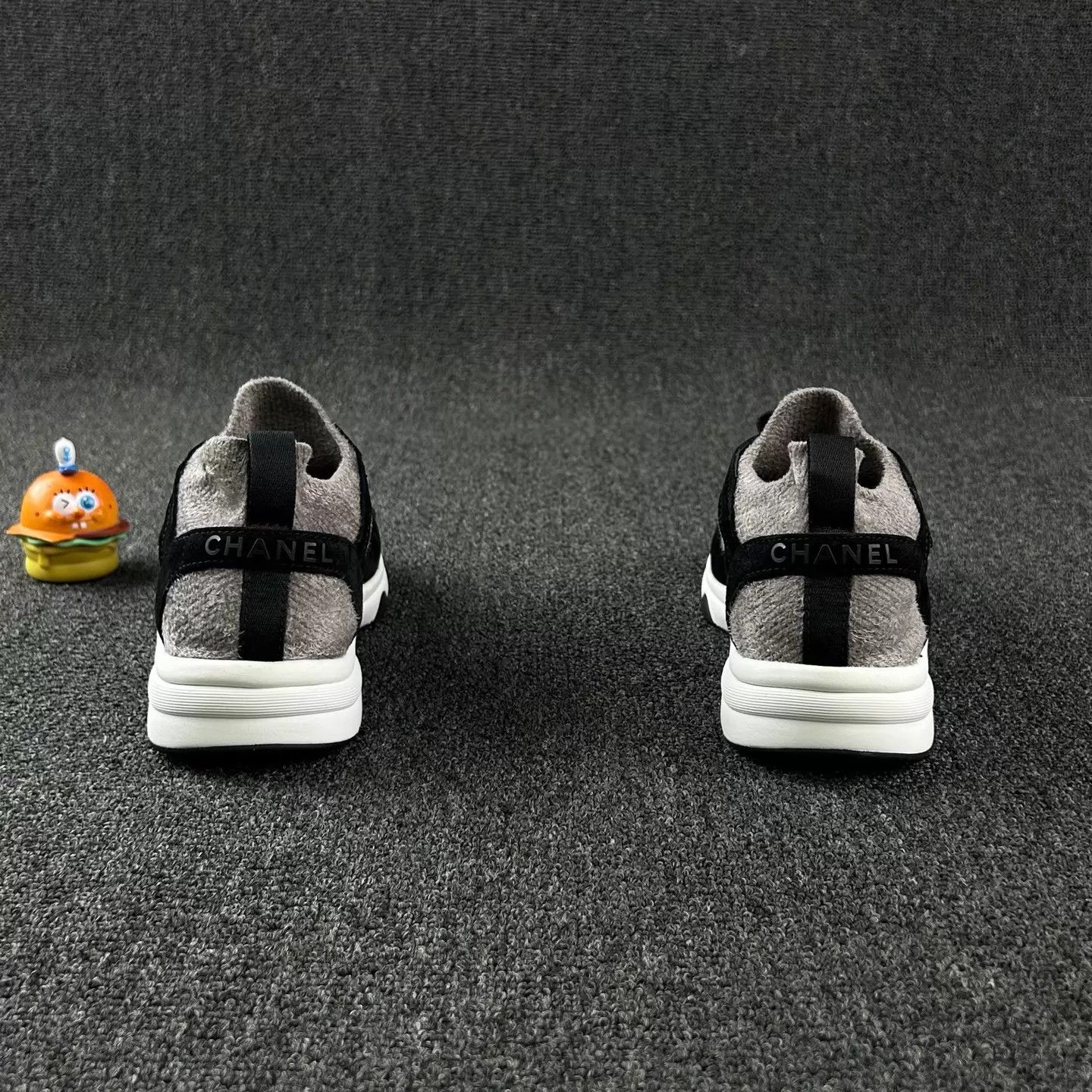 Chanel Chanel black and gray colorblock knit sneakers W38 Size US 7.5 / IT 37.5 - 5 Thumbnail